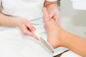 Dịch vụ chà gót chân chuyên nghiệp, giá tốt nhất Hà Nội