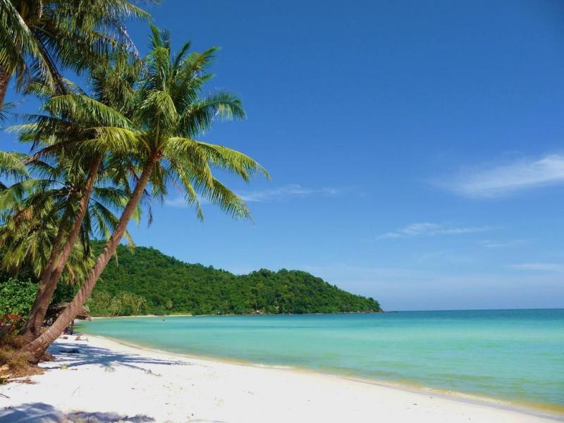 Em về với biển quê anh