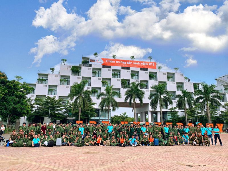 Vẻ đẹp hào nhoáng của FPT