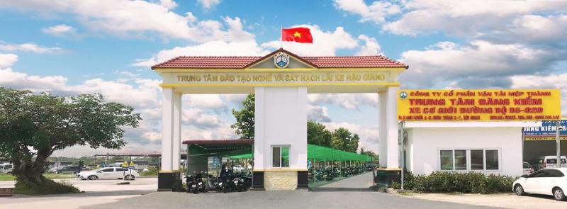 Trung tâm đào tạo và sát hạch lái xe Hậu Giang